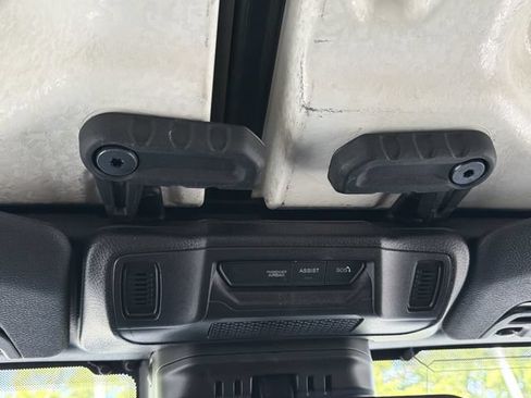 Used 2024 Jeep Wrangler Unlimited Rubicon 4xe AWD/4WD image 23