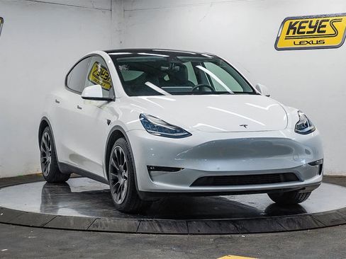 Used 2021 Tesla Model Y 2WD image 5