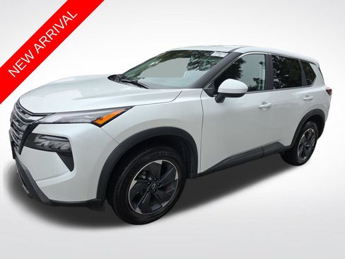 Used 2025 Nissan Rogue SV AWD/4WD image 1