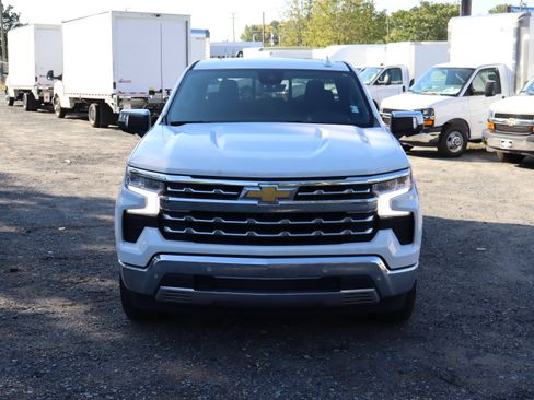 Used 2024 Chevrolet Silverado 1500 LTZ w/ Technology Package AWD/4WD image 3