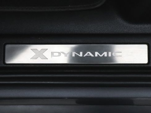 Used 2023 Land Rover Defender 130 X-Dynamic SE AWD/4WD image 19