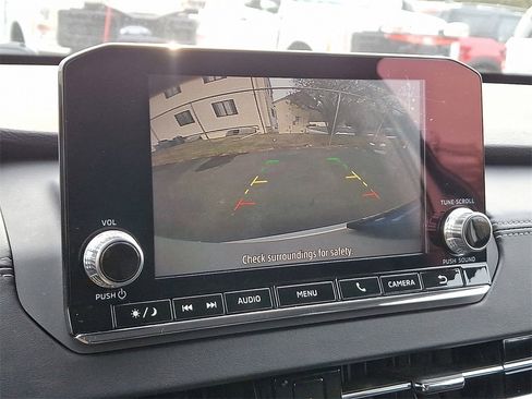 Used 2022 Mitsubishi Outlander ES image 19