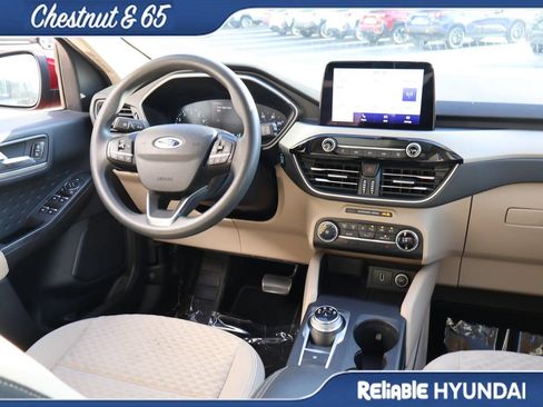 Used 2020 Ford Escape SE FWD image 13