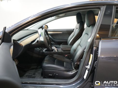 Used 2021 Tesla Model 3 Performance image 17