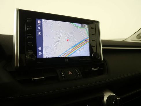 Used 2021 Toyota RAV4 Limited image 17