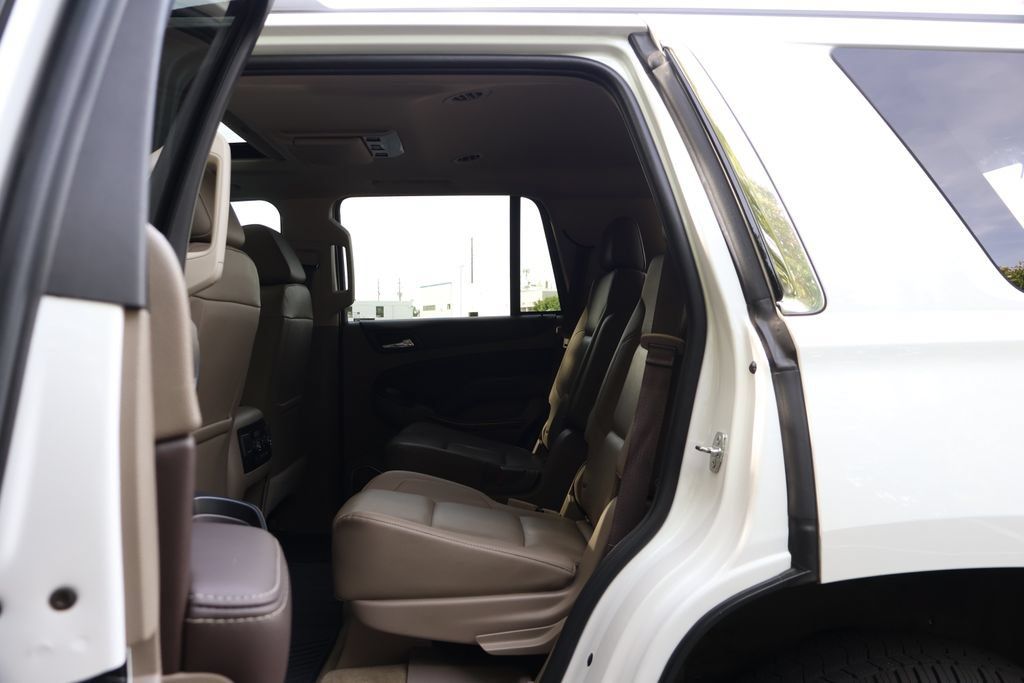Used 2018 Chevrolet Tahoe Premier AWD/4WD image 44
