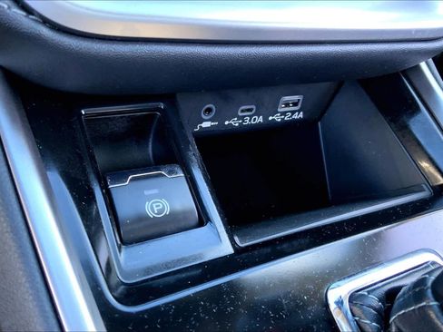 Used 2024 Subaru Outback Limited image 30