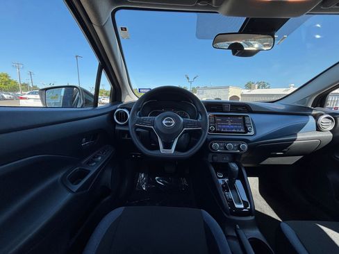 Used 2025 Nissan Versa SV FWD image 32