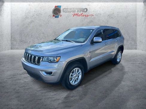 Used 2018 Jeep Grand Cherokee Laredo AWD/4WD image 1