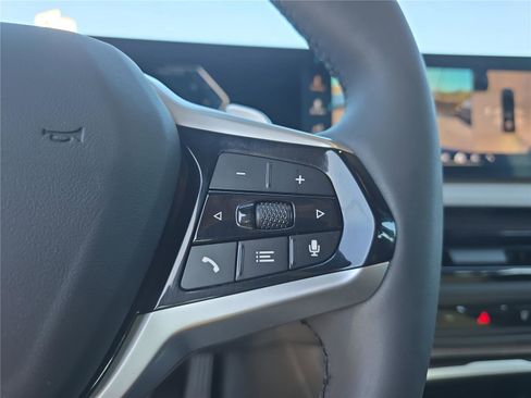 Used 2025 BMW 330i 330i image 21