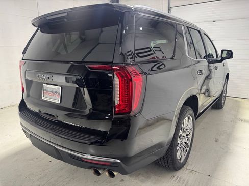 Used 2023 GMC Yukon Denali Ultimate AWD/4WD image 7