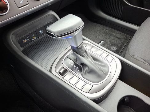 New 2026 Hyundai Kona SE AWD/4WD image 7