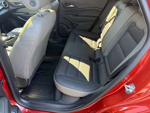 Used 2024 Chevrolet Trax ACTIV w/ Sunroof Package image 13