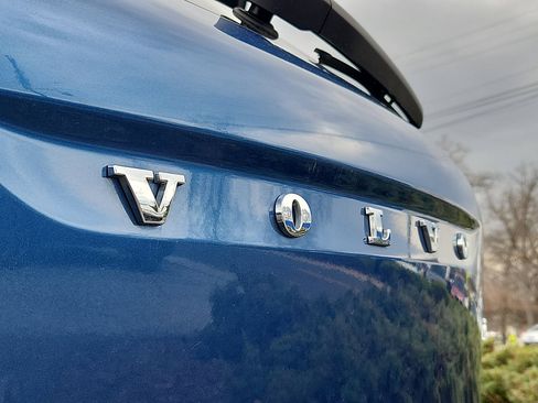 Used 2021 Volvo XC40 T5 R-Design w/ Climate Package AWD/4WD image 30