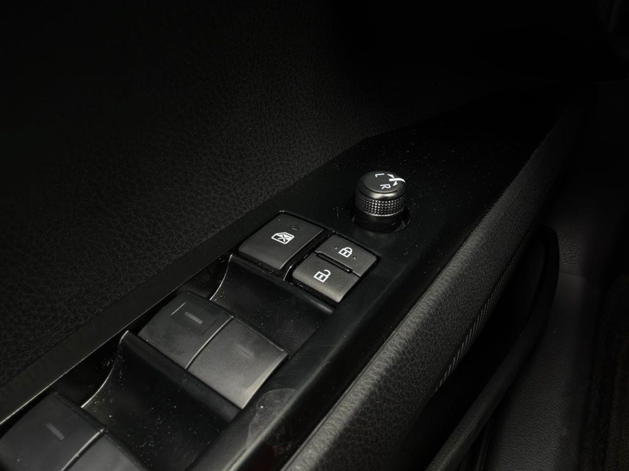 Used 2026 Toyota Camry LE FWD image 23