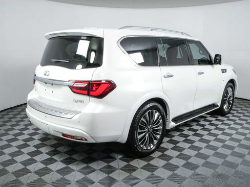 Used 2020 INFINITI QX80 Luxe w/ Sensory Package AWD/4WD image 3