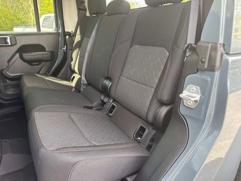 New 2026 Jeep Gladiator Mojave image 15