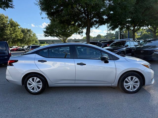 Used 2025 Nissan Versa S FWD image 11