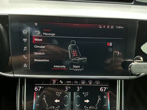 Used 2023 Audi S8 AWD/4WD image 28