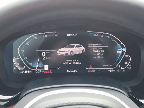 Used 2020 BMW 530e w/ M Sport Package image 16