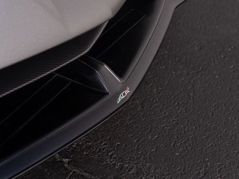 Used 2019 Lamborghini Aventador SVJ image 12