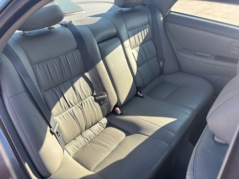 Used 1999 Lexus ES 330 image 9