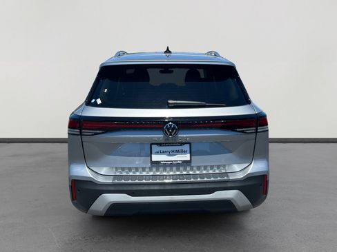 Used 2026 Volkswagen Tiguan S FWD image 4