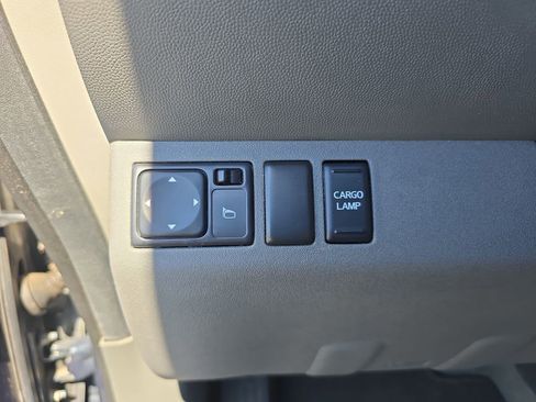 Used 2017 Nissan Frontier SV image 22