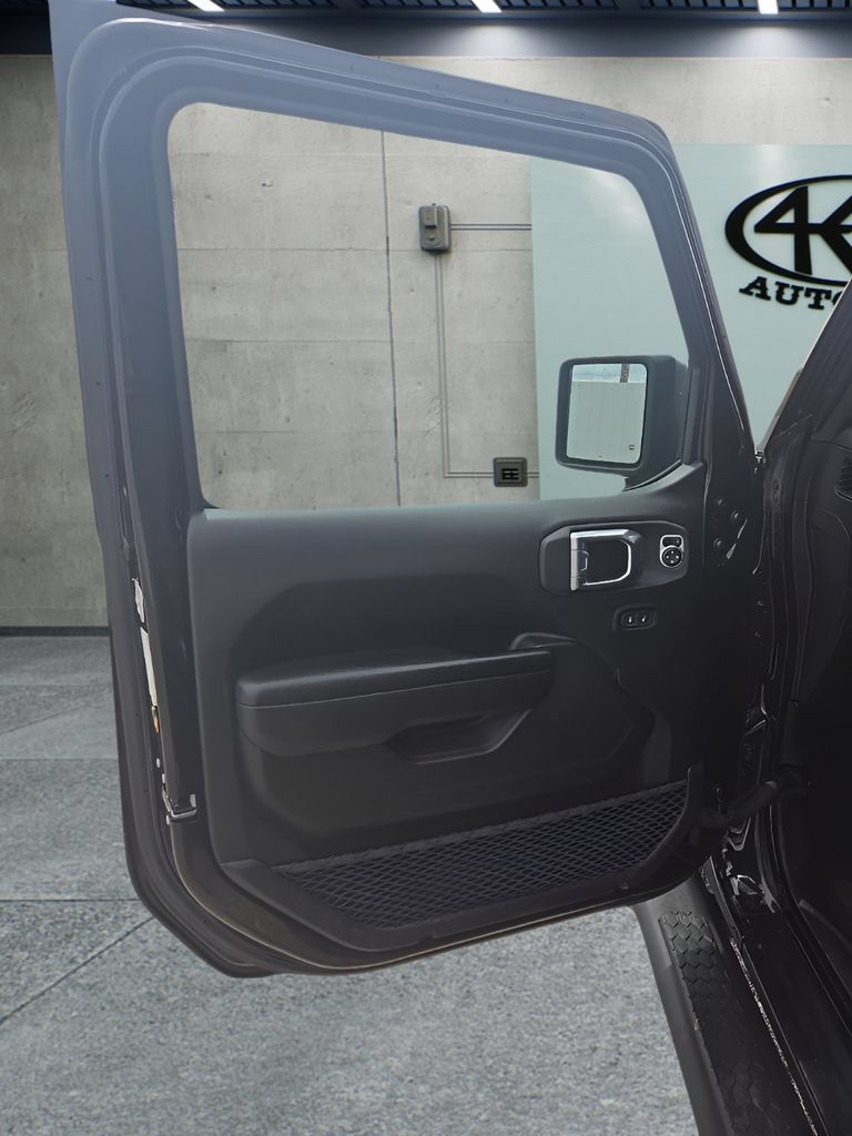 Used 2024 Jeep Wrangler Unlimited Sport AWD/4WD image 24