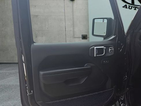 Used 2024 Jeep Wrangler Unlimited Sport AWD/4WD image 24