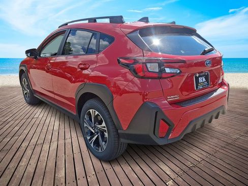 Used 2025 Subaru Crosstrek 2.5i Premium AWD/4WD image 3