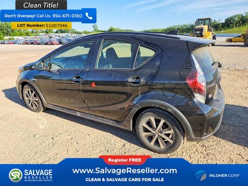 Used 2018 Toyota Prius C Two w/ Carpet Mat Package FWD image 3