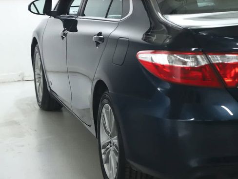 Used 2017 Toyota Camry SE image 38