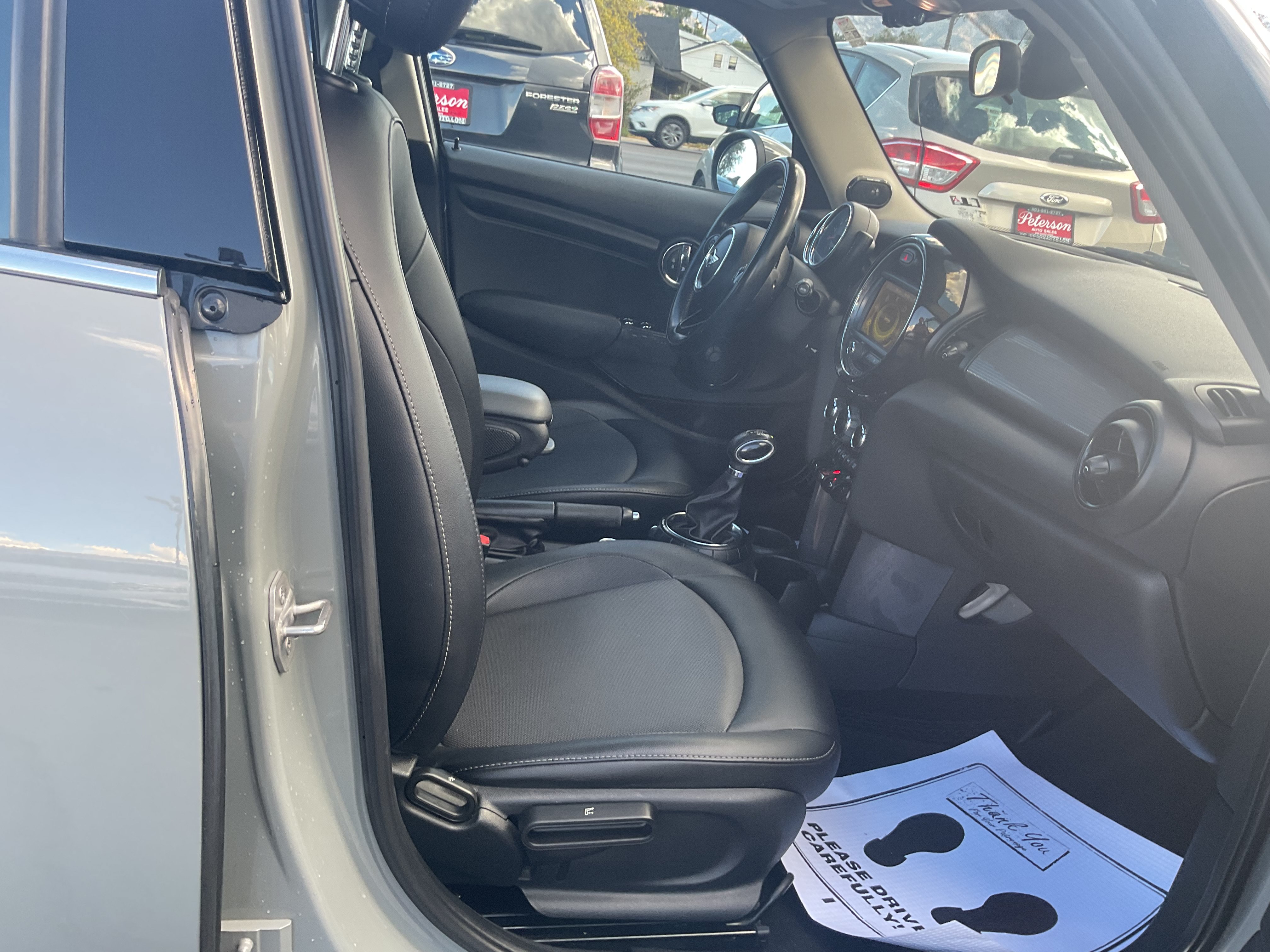 Used 2016 MINI Cooper 4-Door Hardtop FWD image 11