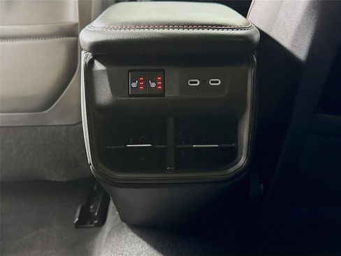 Used 2024 Dodge Charger Scat Pack w/ Plus Group image 18