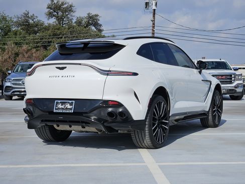 Used 2023 Aston Martin DBX 707 image 9