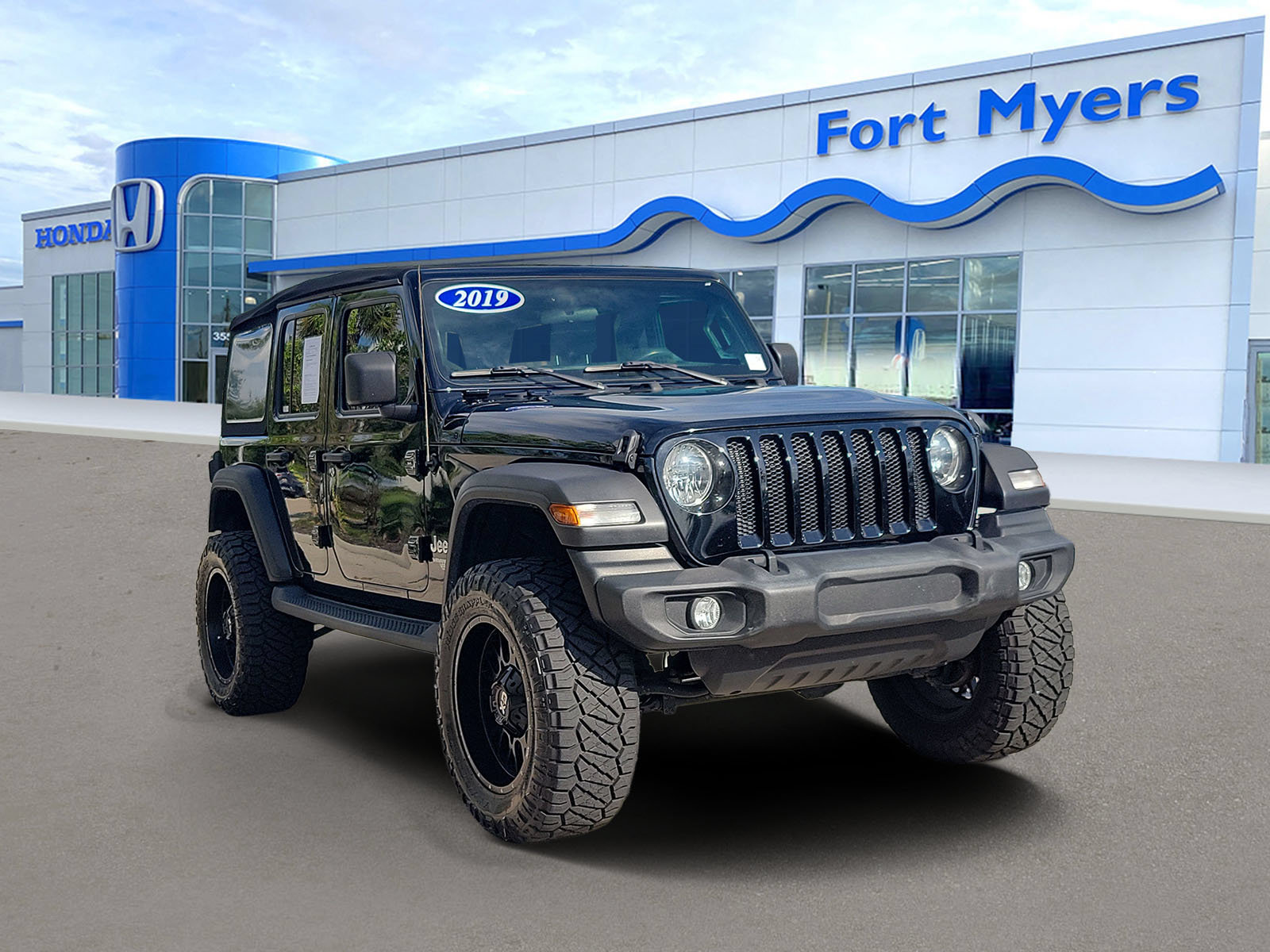 Used 2019 Jeep Wrangler Unlimited Sport S AWD/4WD image 1