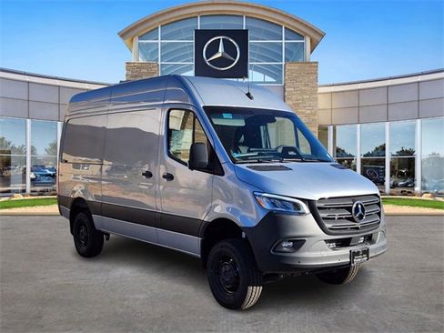 New 2025 Mercedes-Benz Sprinter 2500 image 4