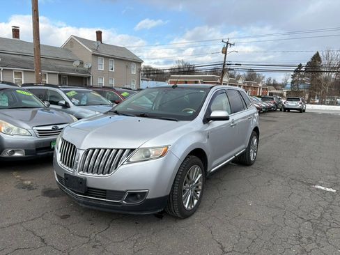 Used 2011 Lincoln MKX AWD w/ 102A Rapid Spec Order Code image 2
