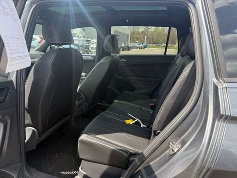 Used 2024 Volkswagen Tiguan SE R-Line image 11