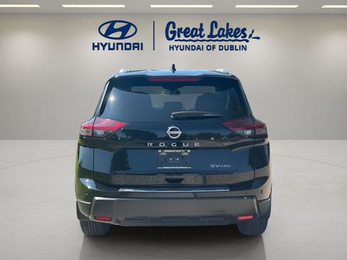 Used 2024 Nissan Rogue SV w/ SV Premium Package AWD/4WD image 4