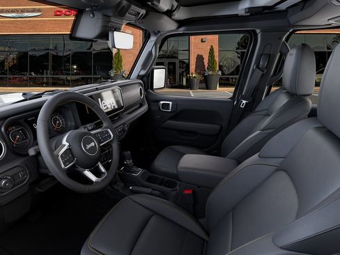 New 2026 Jeep Wrangler Unlimited Sahara AWD/4WD image 22