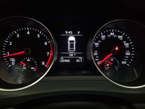 Used 2017 Volkswagen Jetta SE FWD image 23