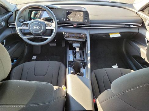 New 2026 Hyundai Elantra Blue image 12