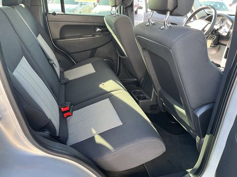 Used 2010 Jeep Liberty Sport image 20