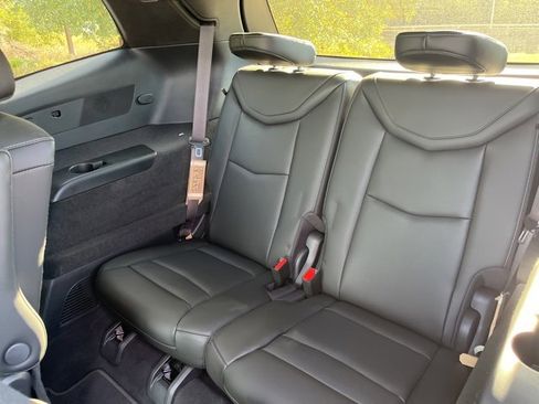 Used 2024 Cadillac XT6 Sport w/ Technology Package image 46