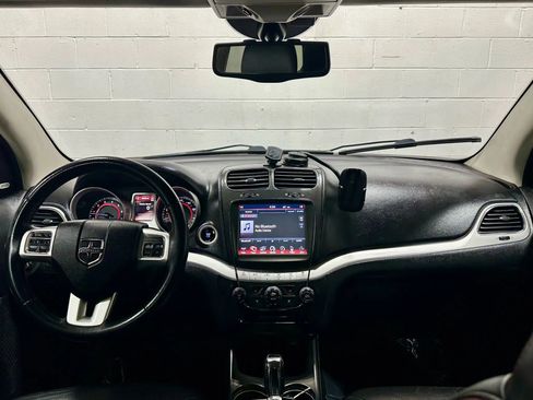 Used 2014 Dodge Journey R/T w/ Flexible Seating Group image 19