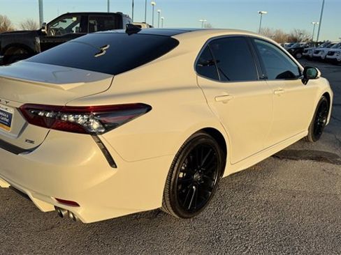 Used 2023 Toyota Camry XSE image 8