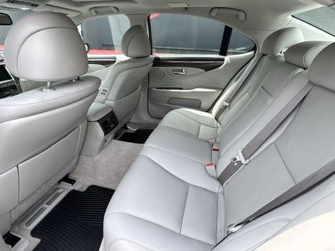 Used 2008 Lexus LS 460 RWD image 15