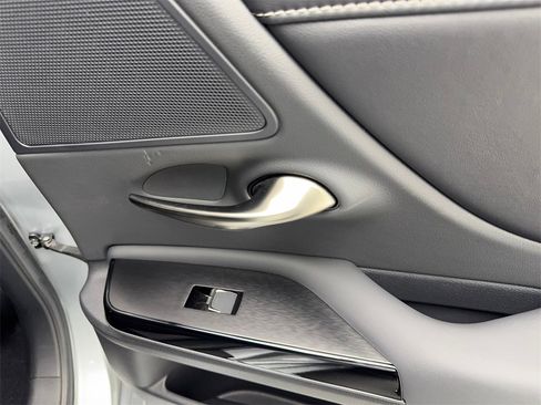 Used 2023 Lexus ES 350 w/ Premium Package image 42